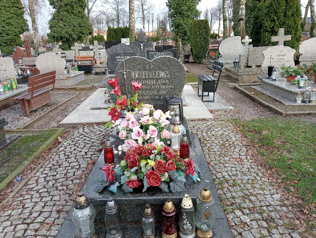 Grób Bronisława Toboła