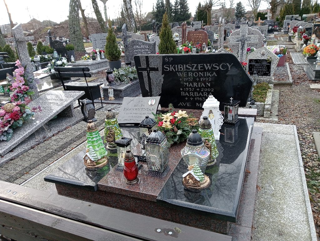 Grób Beata Przybytniak