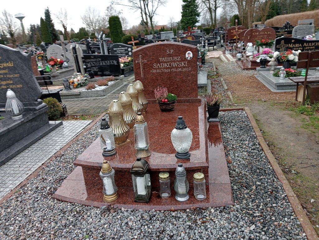 Grób Maria Sadkowska
