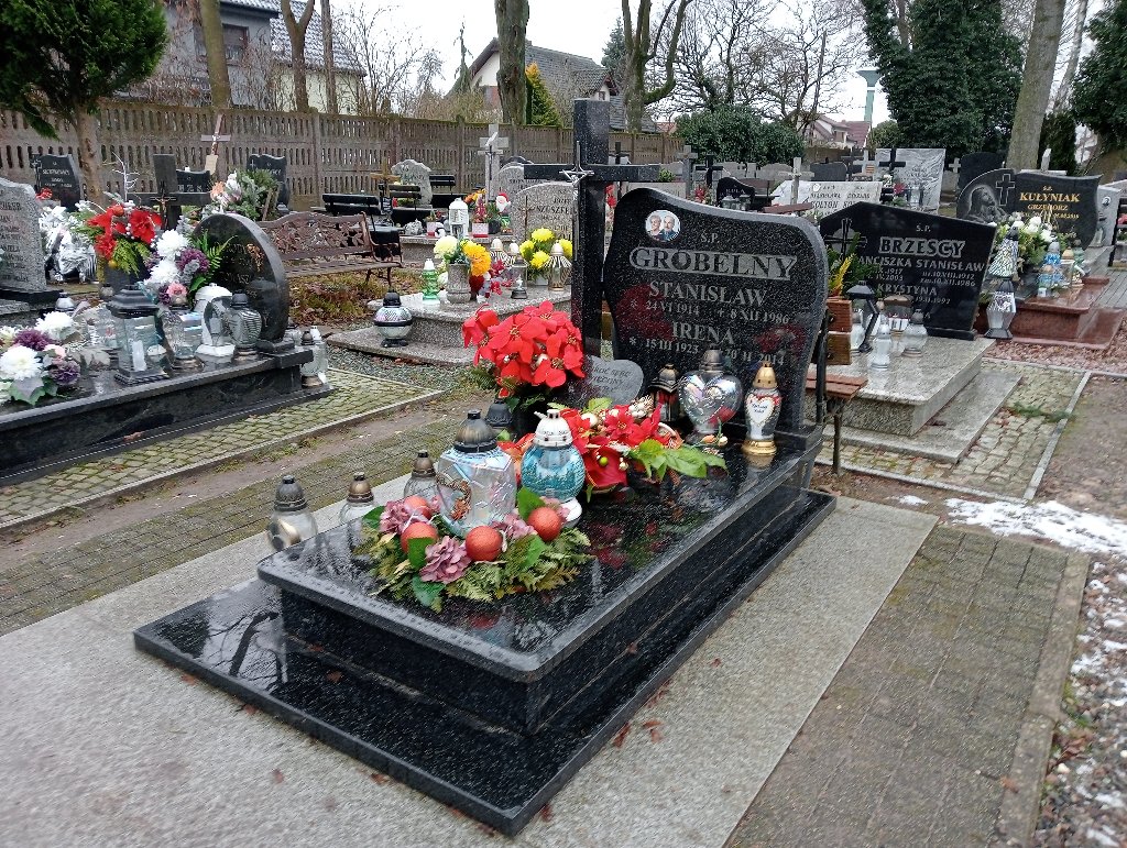 Grób Irena Grobelna