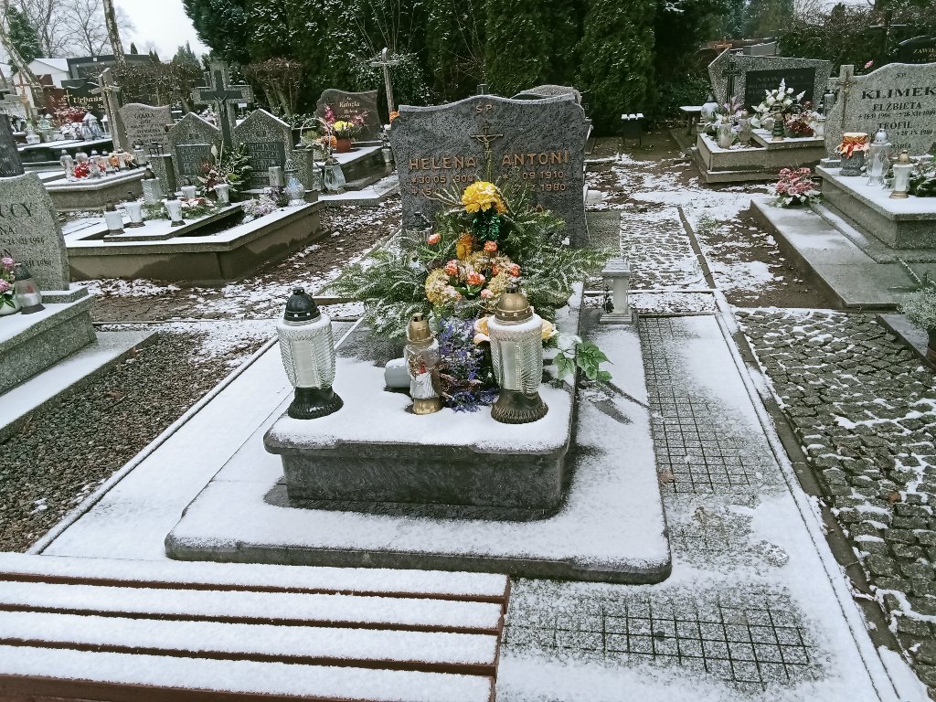 Grób Helena Maszyna