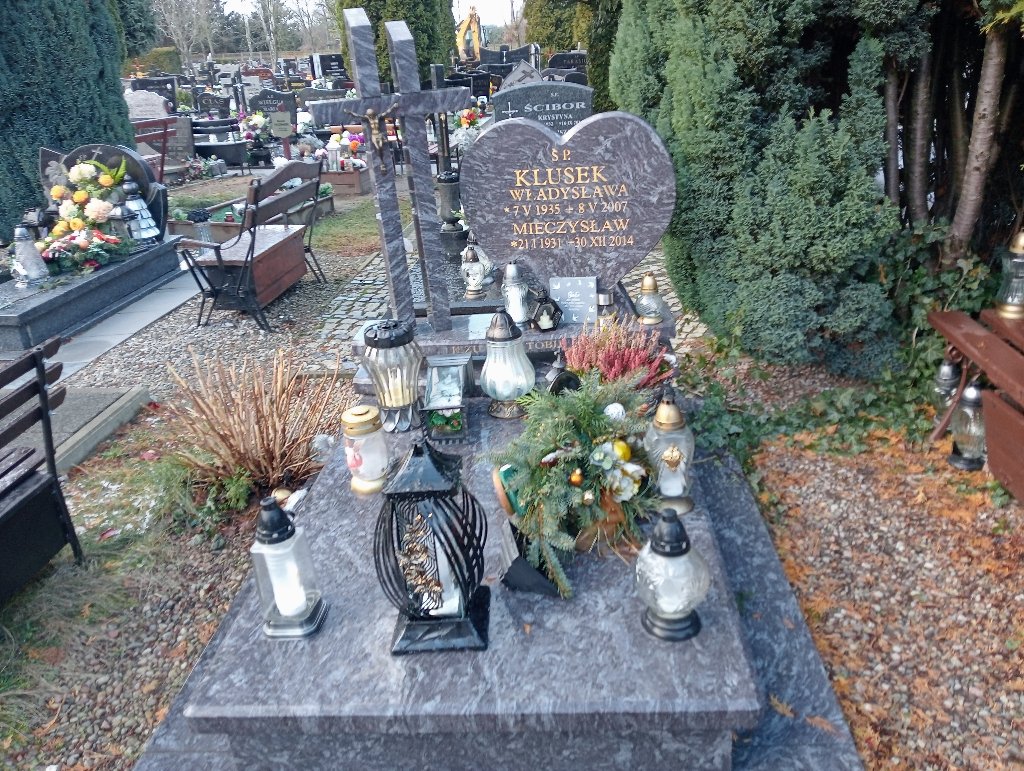 Grób Mieczysław Klusek