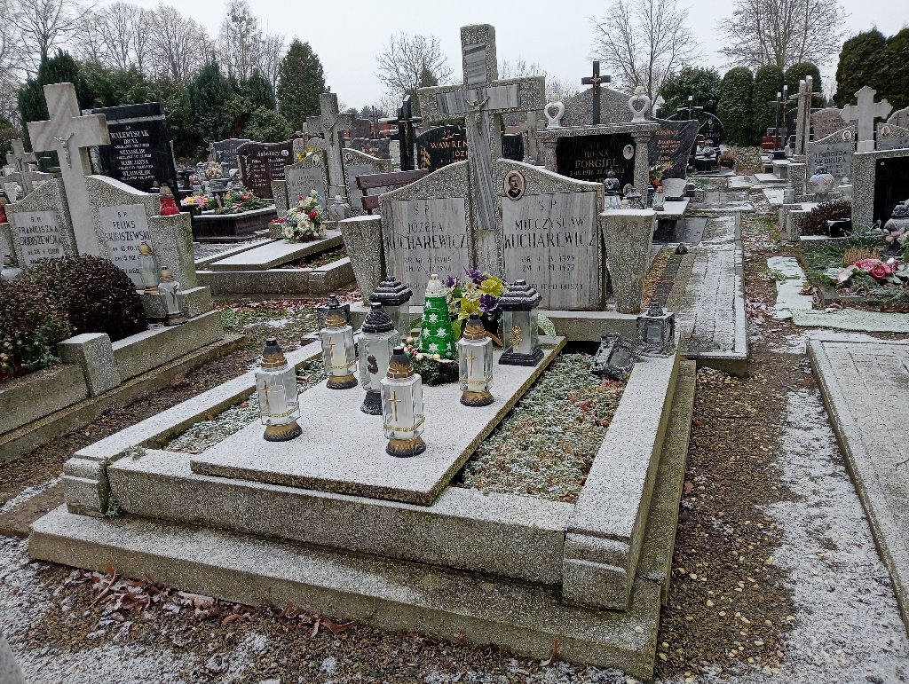 Grób Józefa Kucharewicz