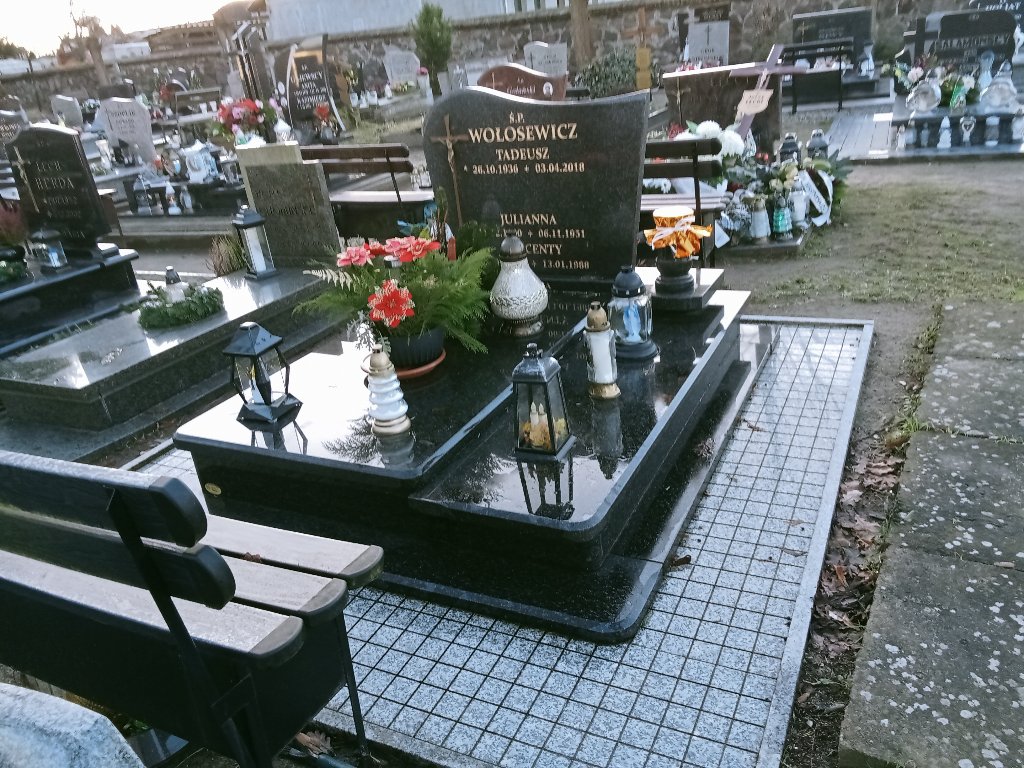 Grób Ewa Wołosewicz