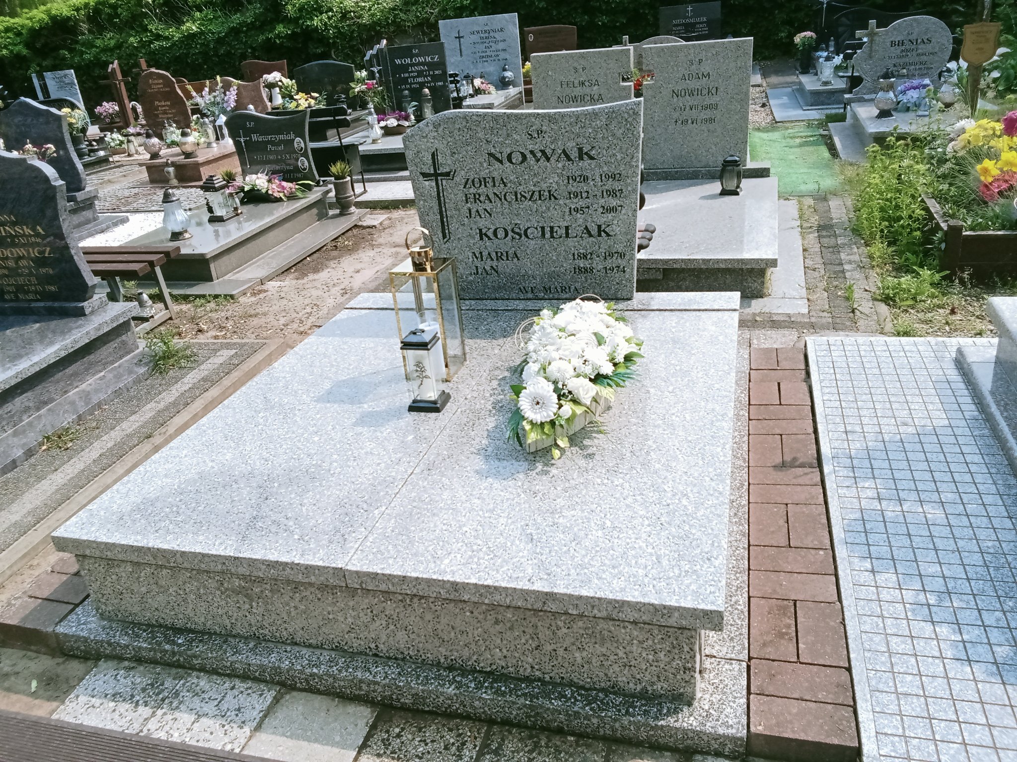 Grób Franciszek Nowak