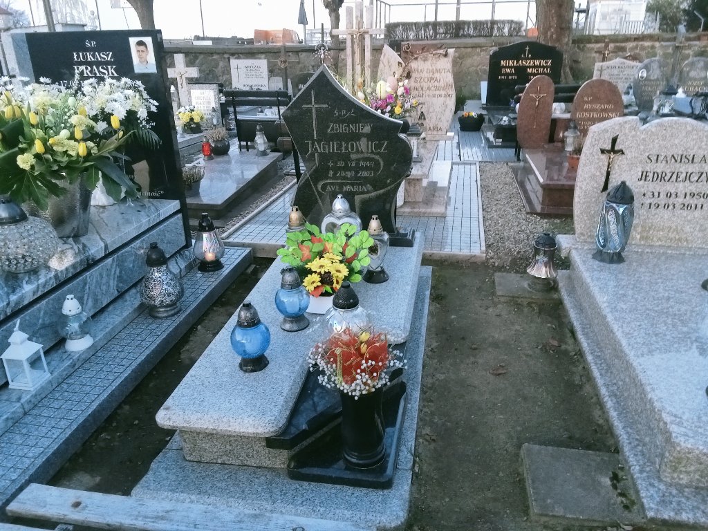 Grób Zbigniew Jagiełowicz