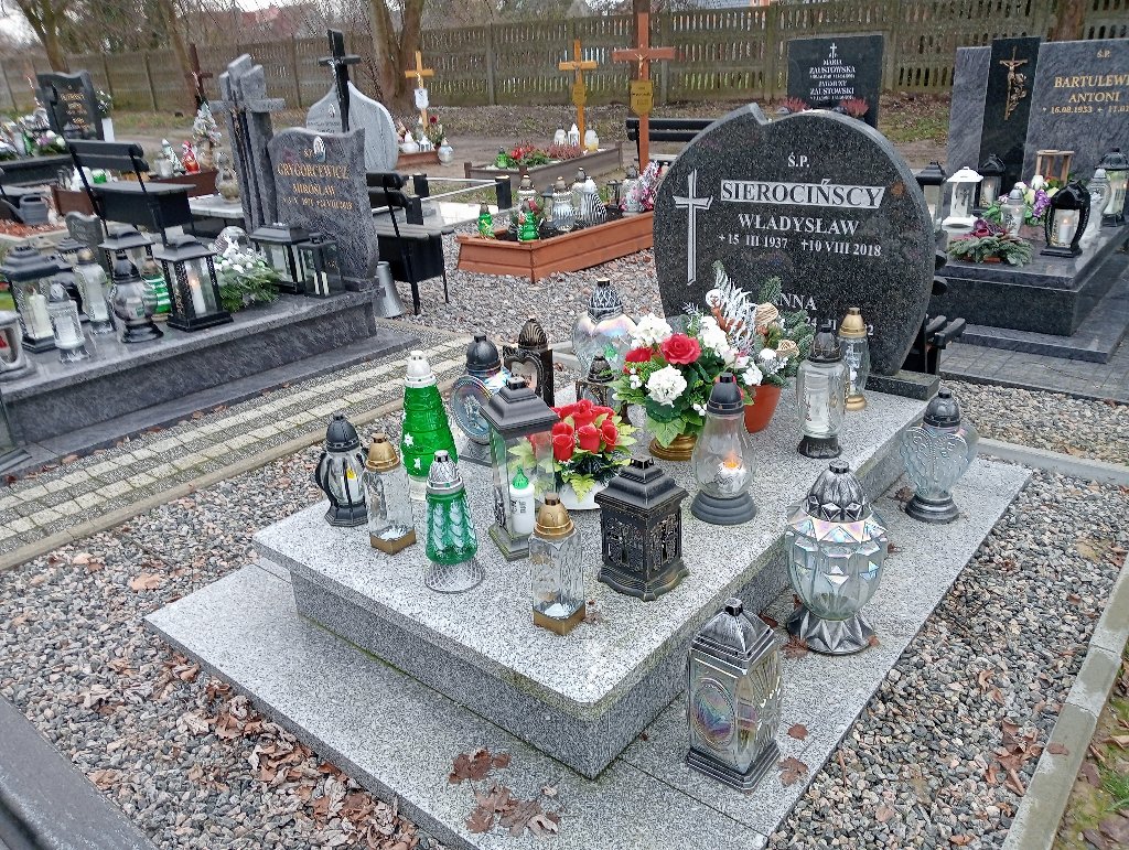 Grób Władysław Sierociński