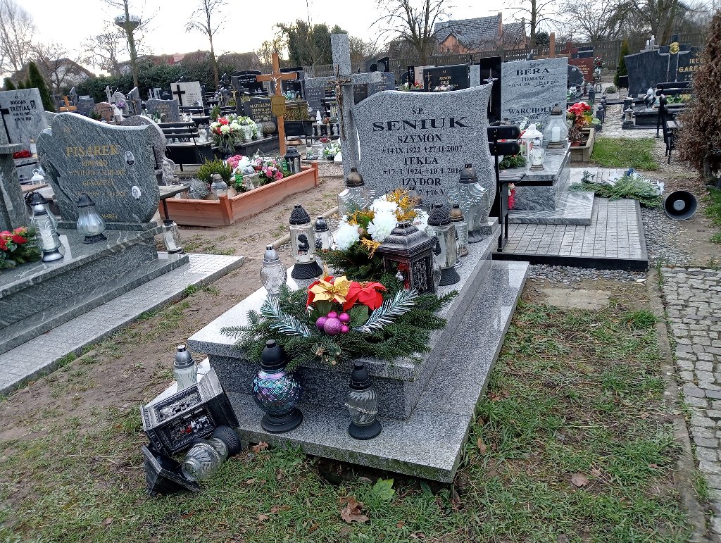 Grób Marian Seniuk